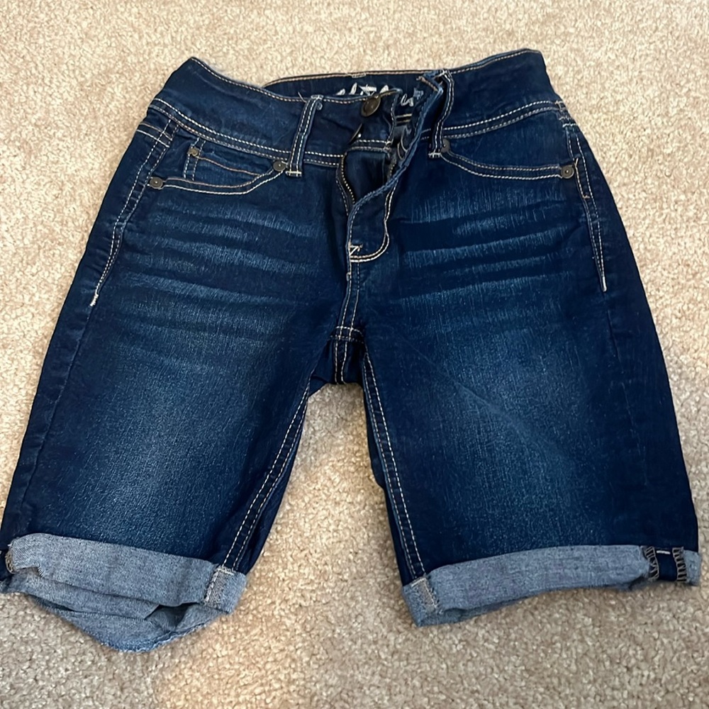 Junior Bermuda shorts size 3